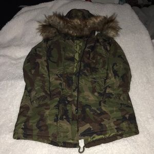 Camo/Army parka with faux fur hood